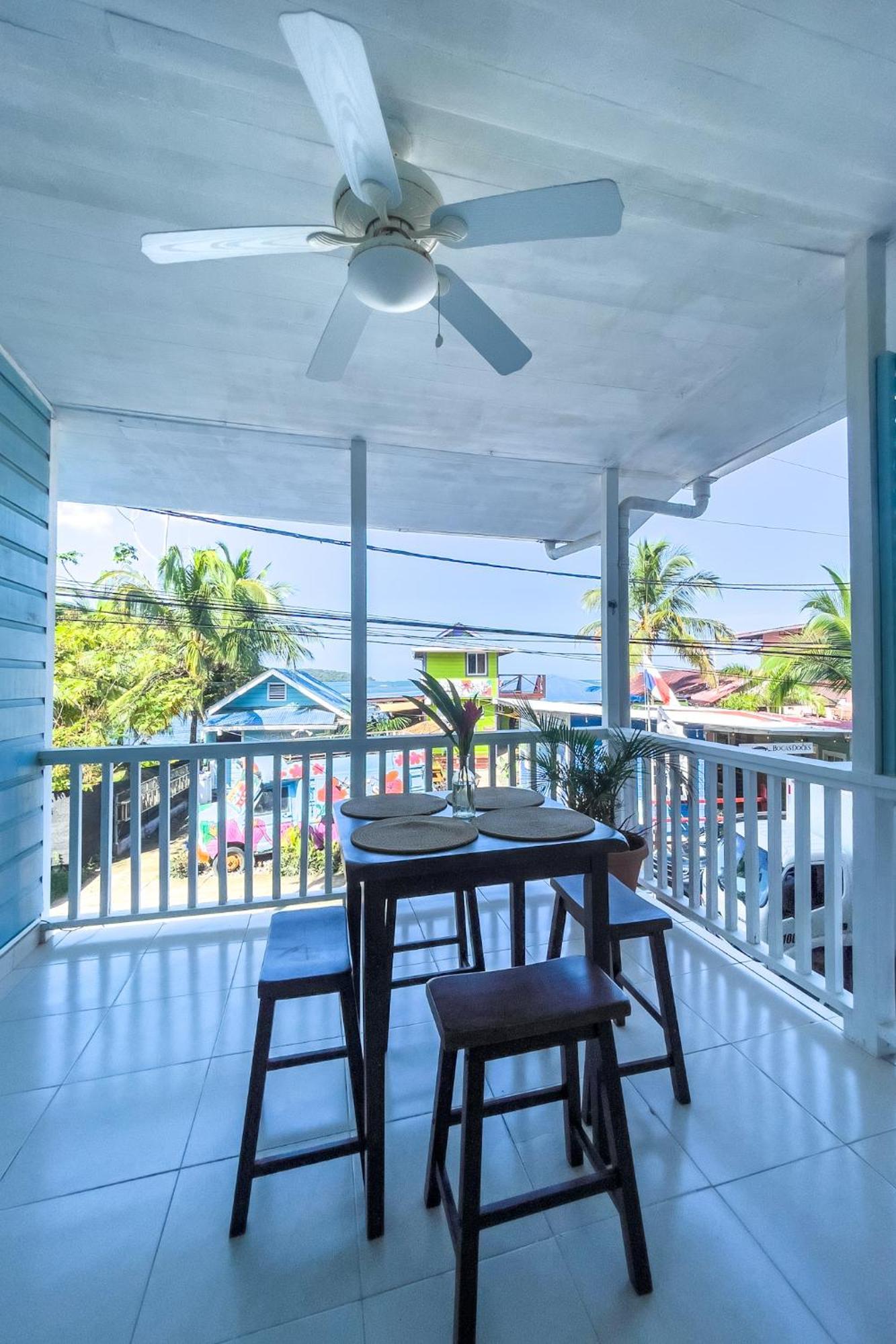 Chango'S Apartments Bocas Town Exterior photo